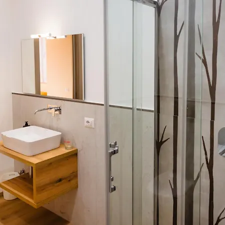 Yourhome - Casa Cafiero Nocleg ze śniadaniem *