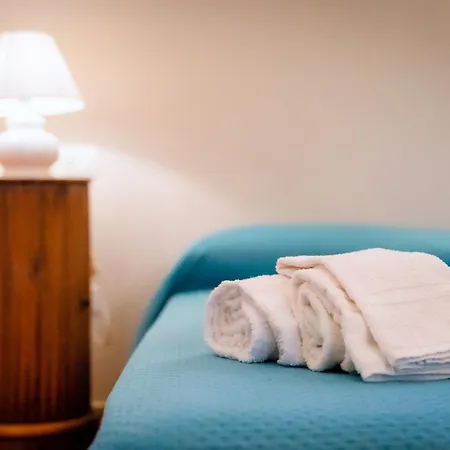 Yourhome - Casa Cafiero Panzió