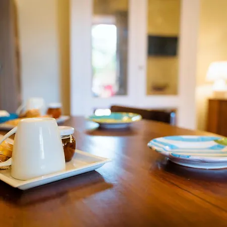 Bed & Breakfast Yourhome - Casa Cafiero 3*