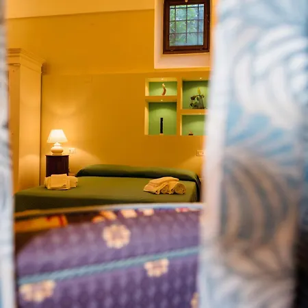 Yourhome - Casa Cafiero Bed & Breakfast Meta